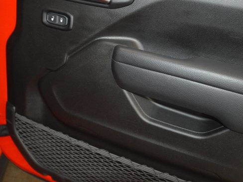 Used 2025 Jeep Wrangler Unlimited Rubicon 4xe w/ Safety Group image 20