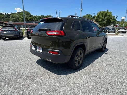 Used 2017 Jeep Cherokee 75th Anniversary AWD/4WD image 4