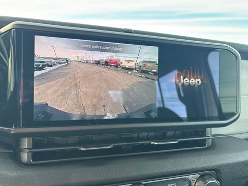 New 2026 Jeep Gladiator Sport AWD/4WD image 20