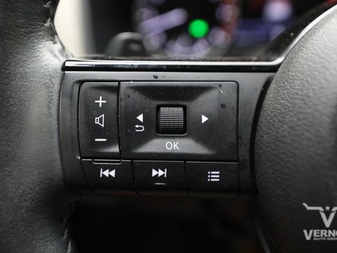 Used 2023 Nissan Rogue SL w/ SL Premium Package FWD image 20