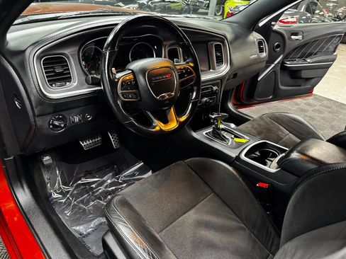 Used 2020 Dodge Charger R/T w/ Plus Group image 34
