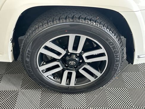 Used 2023 Toyota 4Runner Limited AWD/4WD image 11