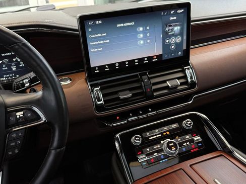 Used 2023 Lincoln Navigator Reserve AWD/4WD image 49