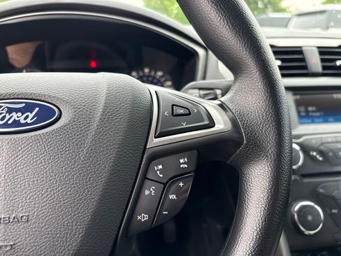 Used 2018 Ford Fusion S FWD image 18