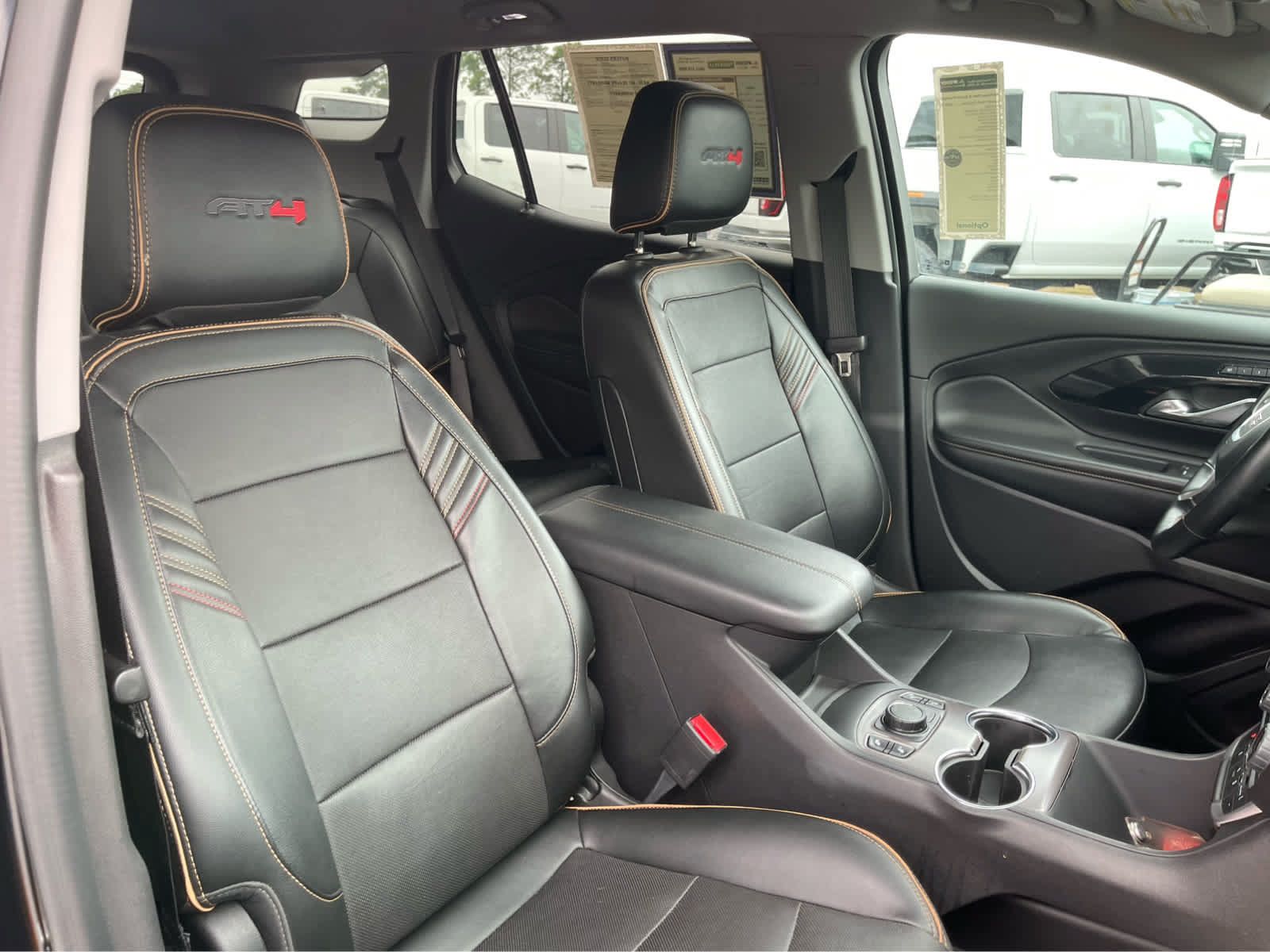 Used 2024 GMC Terrain AT4 AWD/4WD image 27