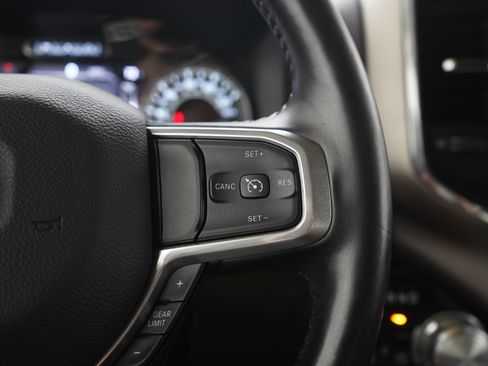 Used 2021 RAM 1500 Laramie AWD/4WD image 25