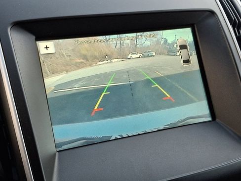 Used 2018 Ford Edge SEL w/ Equipment Group 201A image 19