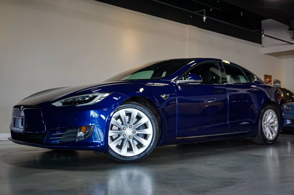 Used 2018 Tesla Model S AWD image 1