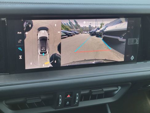 New 2026 Porsche Cayenne GTS AWD/4WD image 17