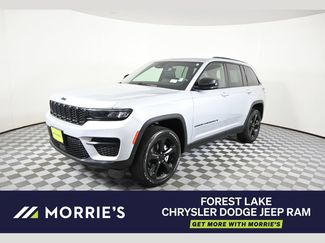 Used 2023 Jeep Grand Cherokee Altitude AWD/4WD video 1