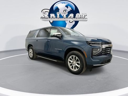 New 2026 Chevrolet Suburban Premier image 2