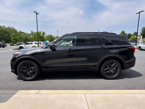 New 2026 Ford Explorer ST AWD/4WD image 13