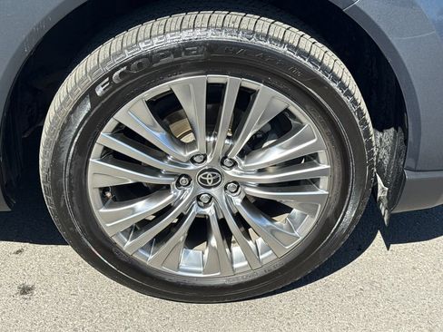 Used 2021 Toyota Venza Limited w/ Advanced Technology Package AWD/4WD image 7