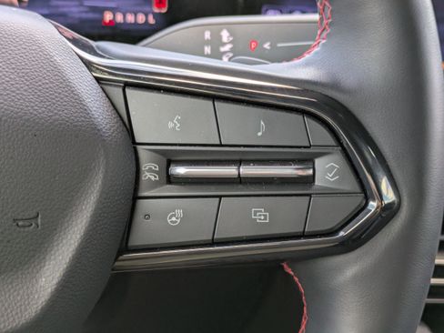 Used 2024 Chevrolet Traverse RS image 22