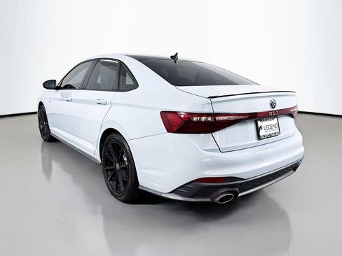 Used 2025 Volkswagen Jetta GLI Autobahn FWD image 8