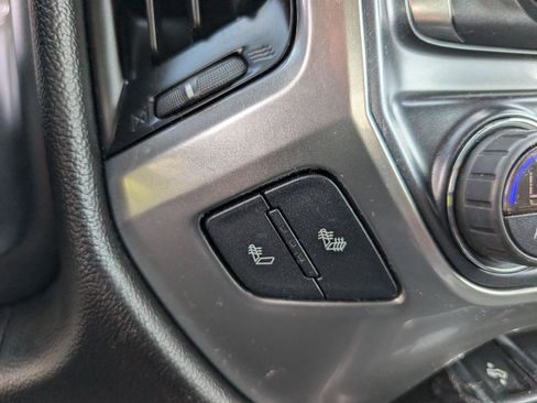 Used 2018 Chevrolet Silverado 1500 LT w/ All Star Edition AWD/4WD image 17