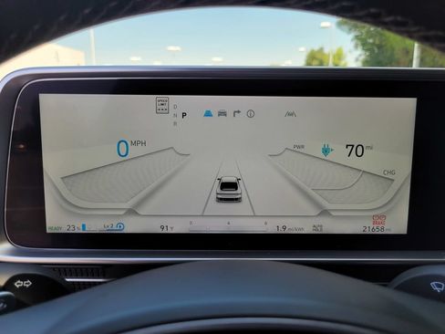 Used 2024 Hyundai Ioniq 6 SE RWD image 25