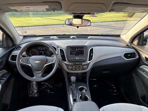 Used 2024 Chevrolet Equinox LS FWD image 20