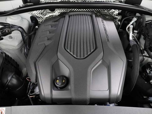 Certified 2026 Porsche Macan image 50