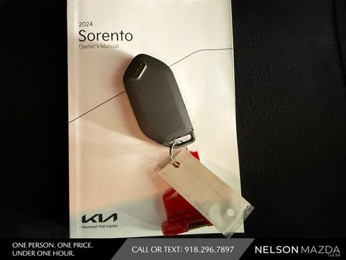 Used 2024 Kia Sorento S FWD image 49