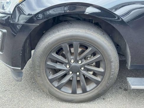 Used 2021 Ford Expedition Limited AWD/4WD image 14