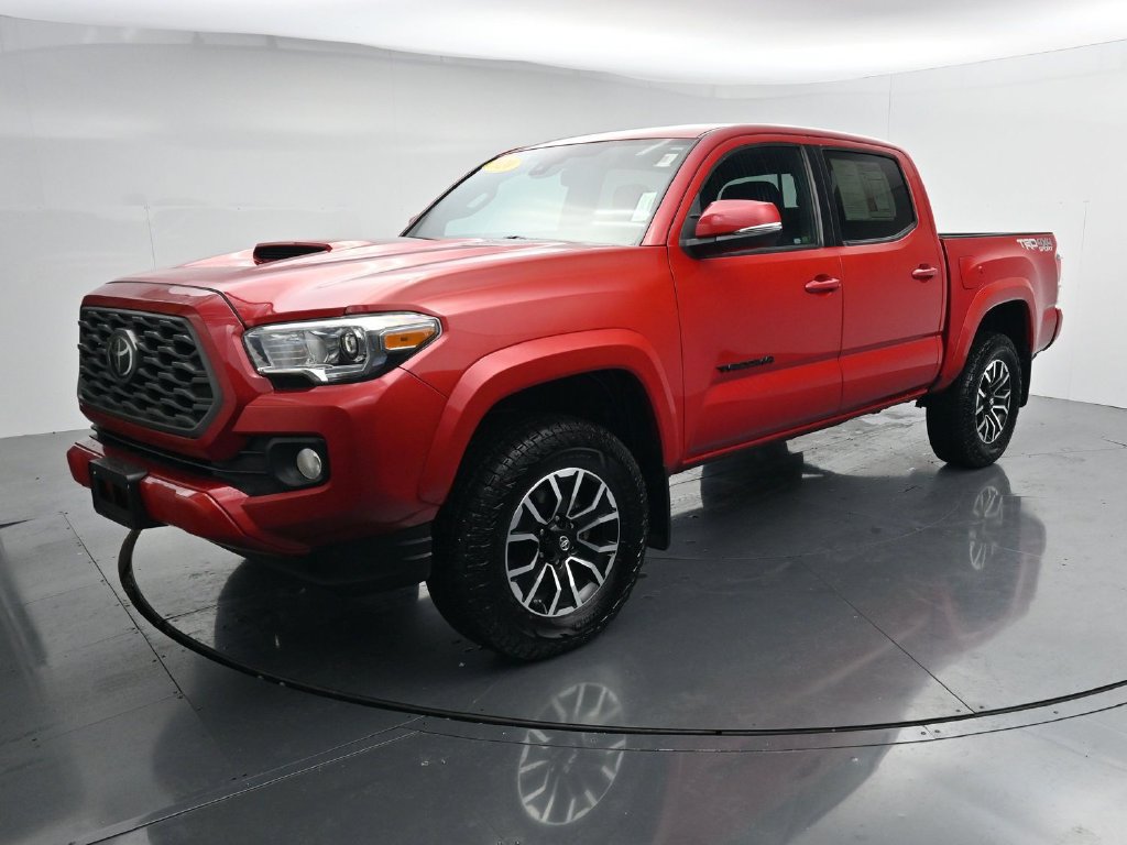 Used 2020 Toyota Tacoma TRD Sport w/ Technology Package AWD/4WD image 4