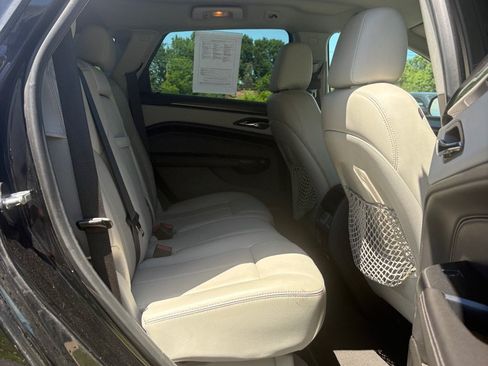 Used 2013 Cadillac SRX FWD image 12