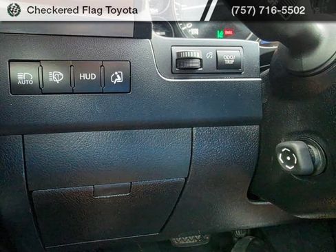 Used 2018 Lexus LX 570 4WD w/ Luxury Package image 24