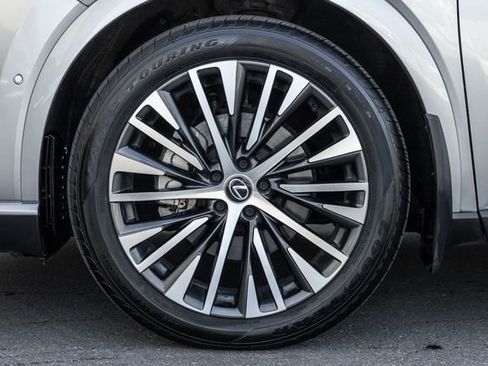 Used 2024 Lexus RX 350 w/ Convenience Package image 14