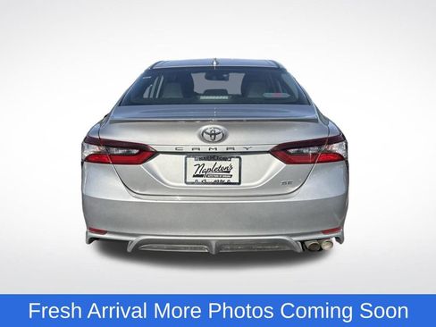 Used 2021 Toyota Camry SE FWD image 5