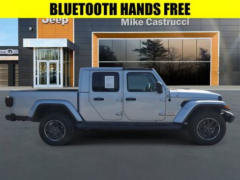 Used 2022 Jeep Gladiator Overland w/ LED Lighting Group image 3