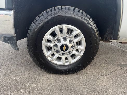 Certified 2021 Chevrolet Silverado 2500 LT image 9