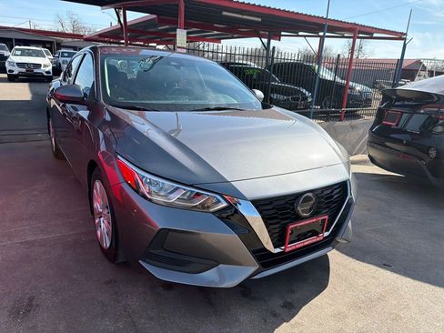Used 2020 Nissan Sentra S image 8