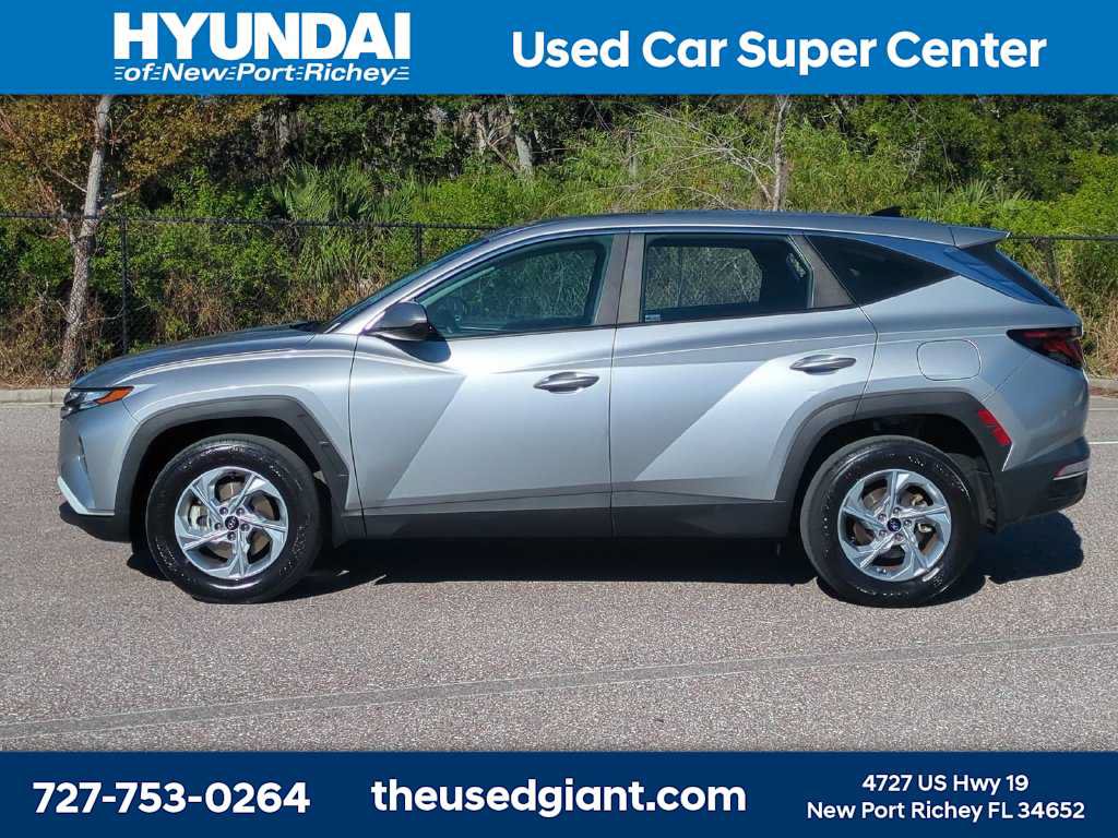 Used 2023 Hyundai Tucson SE AWD/4WD image 2