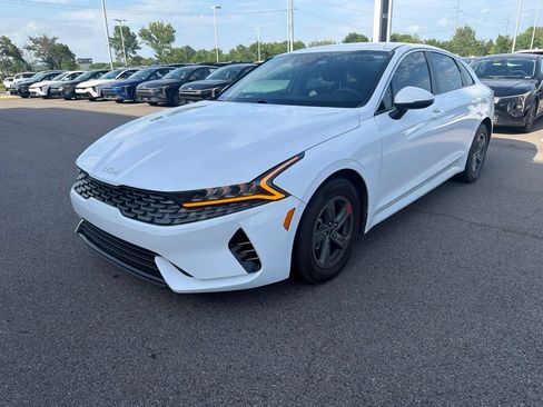 Used 2022 Kia K5 LX FWD image 8