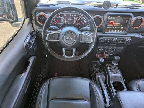 Used 2022 Jeep Gladiator Mojave w/ Cold Weather Group AWD/4WD image 14
