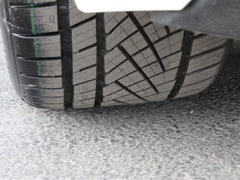 Used 2016 Jaguar F-TYPE R image 36