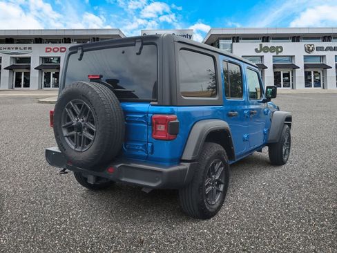 Used 2024 Jeep Wrangler Unlimited Sport AWD/4WD image 8
