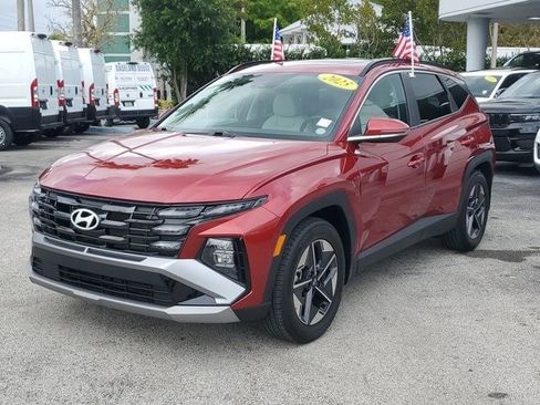 Used 2025 Hyundai Tucson SEL image 3