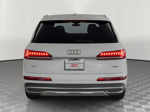 Used 2021 Audi Q7 2.0T Premium Plus AWD/4WD image 10