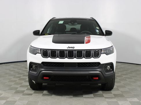 Used 2025 Jeep Compass Trailhawk AWD/4WD image 27
