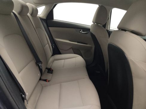 Used 2021 Kia Forte LXS FWD image 19