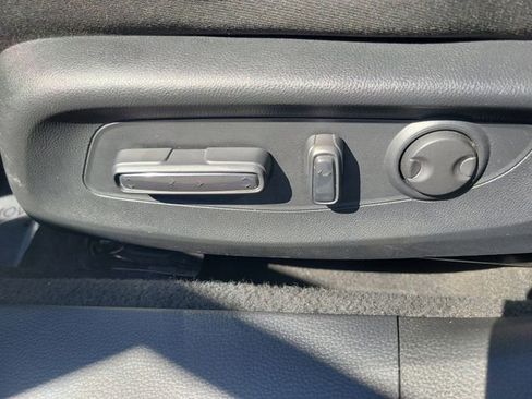 Certified 2023 Honda Accord EX image 16