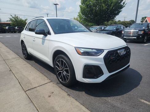 Used 2023 Audi SQ5 Premium Plus AWD/4WD image 2