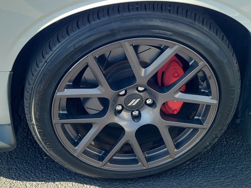 Used 2019 Dodge Challenger GT w/ Plus Package RWD image 7