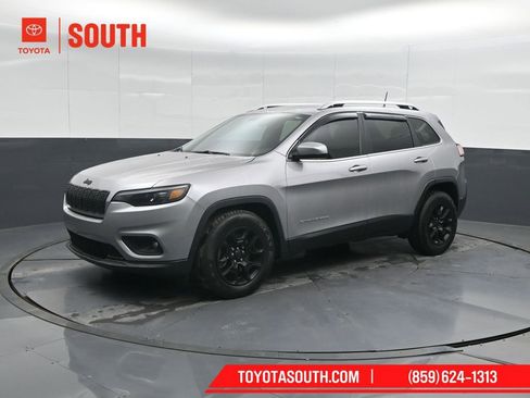 Used 2019 Jeep Cherokee Latitude w/ Popular Appearance Group image 7
