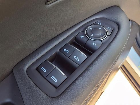 New 2025 Cadillac XT6 Premium Luxury w/ LPO, Floor Liner Package image 11