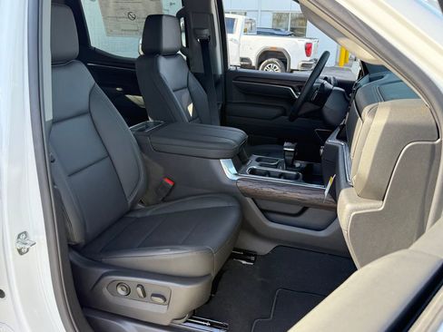 New 2026 GMC Sierra 1500 SLT w/ SLT Premium Package image 24