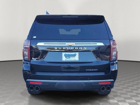 Used 2023 Chevrolet Suburban Premier image 5