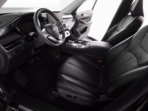 Used 2025 INFINITI QX60 Luxe AWD/4WD image 16